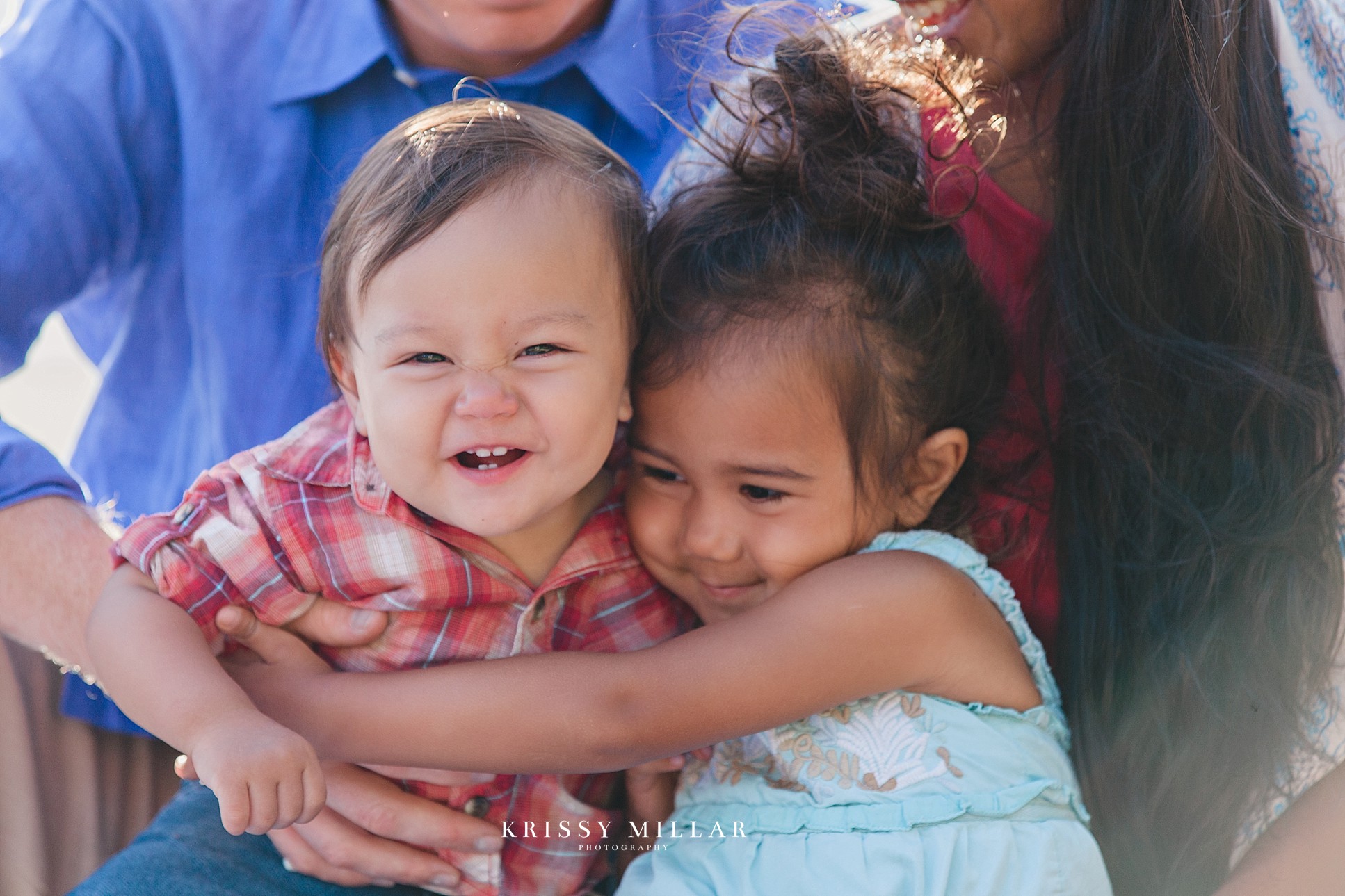 brother and sister love maui photography