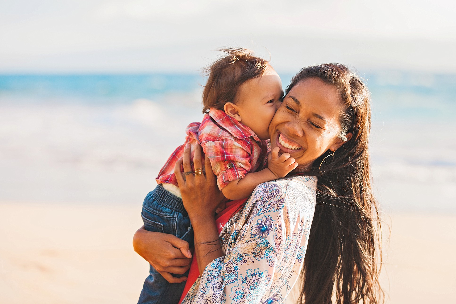 beautiful moms of maui with babies